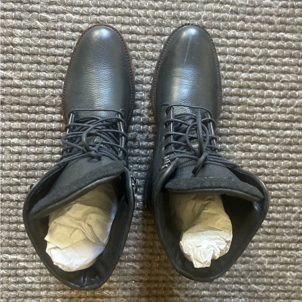 Pebbled Black Leather Men's Weatherproof Combat Boots - Picture 2 of 11